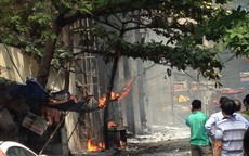 Cháy lớn tại trung tâm TP HCM: Nhiều ô tô bị thiêu rụi