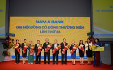 Nam A Bank bầu mới hội đồng quản trị vào "phút 89"