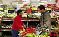 Trung Quốc: Chủ tịch tỉnh bị ném đá vì... "diễn sâu"?