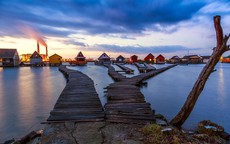 Ngôi làng cà kheo "thiên đường" mới đẹp hơn cả Maldives