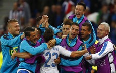 Giaccherini làm tan nát hàng triệu trái tim Bỉ
