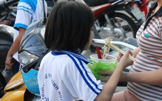 "Không cấm giáo viên dạy thêm ở cơ sở có phép ngoài trường"