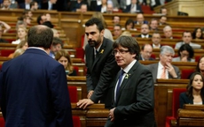 Tây Ban Nha: Nghị viện Catalonia tuyên bố độc lập