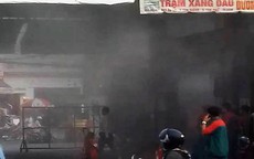 Trạm xăng phát hỏa, hàng chục người chạy thục mạng