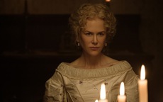Nicole Kidman vẫn tỏa sáng ở tuổi 50