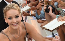 Jennifer Lawrence lộng lẫy tại LHP Venice