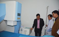 Bác sĩ Trung Quốc “vẽ” bệnh, moi tiền