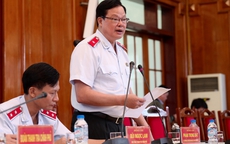 Lập 3 đường dây nóng tố cáo tặng quà Tết và tham nhũng