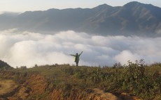 Săn mây trên đỉnh Tà Xùa: Thấy thiên đường vào giờ G