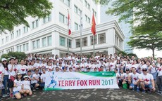Manulife Việt Nam đóng góp gần 200 triệu đồng cho Quỹ Terry Fox