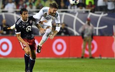 Real Madrid bị đội bóng của Kaka, Villa cầm hòa