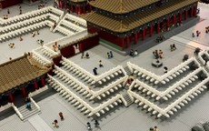 Tái tạo tử cấm thành bằng 500.000 miếng lego