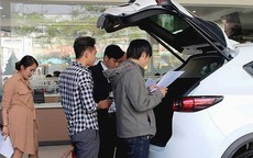 Đủ chiêu ‘móc túi’ người mua ô tô dịp Tết