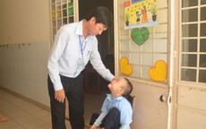 HẠNH PHÚC CỦA NGƯỜI THẦY (*): Một đời với học sinh khuyết tật