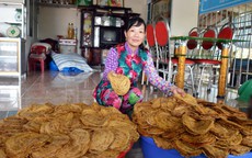 Bí quyết thơm ngon của làng chuối khô 100 năm tuổi ở Cà Mau