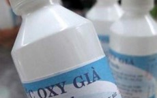 Biết công dụng này chị em sẽ đổ xô đi mua oxy già