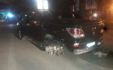 Bắt khẩn cấp tài xế xe bán tải tông, kéo lê nạn nhân hàng trăm mét