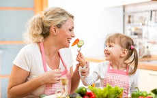 Đừng bao giờ để con gái bạn béo phì!