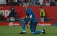 "Tiền đạo" Ramos phá lưới nhà, Real Madrid trắng tay ở Sevilla