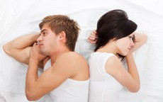 Quá đào hoa có thể làm... "mất lửa" chăn gối