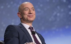 Jeff Bezos vừa trở thành người giàu nhất trong lịch sử thế giới hiện đại