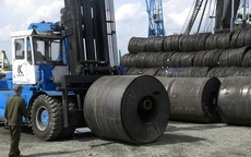 Thép Việt bị kiện tới tấp