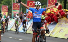 Im Jaeyeon củng cố Áo xanh Cúp Tôn Hoa Sen 2018