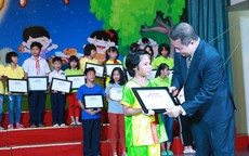 Trung thu 2018: Vietbank trao học bổng cho trẻ em mái ấm