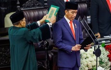 Nhiều thách thức chờ Tổng thống Widodo