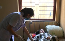 Người đàn bà đẹp sống buông thả vì hận chồng