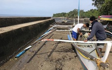 Bão lớn ầm ầm kéo tới Philippines, hàng ngàn người dân sơ tán