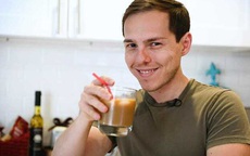 Triệu phú chuyên săn đồ giá rẻ để tiết kiệm từng xu