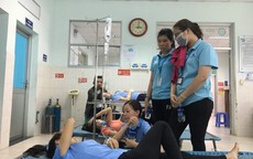 Đồng loạt nhập viện sau bữa cơm chay ngày rằm