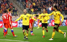 "Người nhện" Courtois tặng quà, Hazard đòi lại 3 điểm cho Bỉ