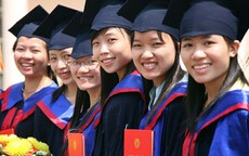Thu hút nhân tài không phải để sai vặt