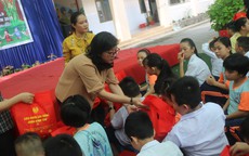 Vui Tết trung thu cùng trẻ em thiếu may mắn