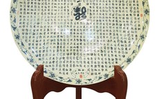 Đĩa gốm Chu đậu 1.000 chữ "Long" viết bằng thư pháp được vinh danh kỷ lục Guiness thế giới
