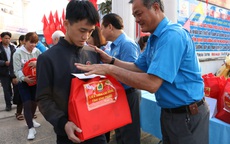 Bình Phước: "Chuyến xe nghĩa tình" đưa 227 công nhân về quê ăn Tết