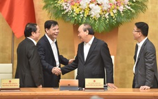 Chính phủ chúc mừng 3 tân thành viên trong phiên họp thường kỳ tháng 11