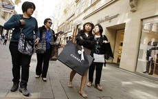 Các kinh đô hàng xa xỉ 'nhớ' khách Trung Quốc