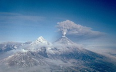 Ngọn núi lửa mạnh nhất thế giới đã phun trào