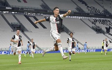 Ronaldo đua "giày vàng", Juventus tăng tốc đến ngôi vương