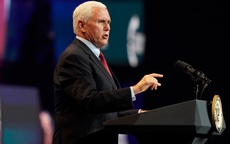 Phó Tổng thống Pence "phũ phàng" với đồng minh của Tổng thống Trump