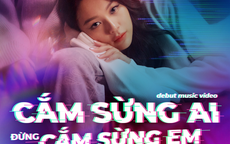 Siêu mẫu Phí Phương Anh làm ca sĩ, tuyên bố trị trai hư