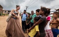 Angelina Jolie nuôi dạy 6 con như thế nào sau ly hôn với Brad Pitt?