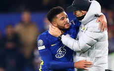 Đè bẹp Juventus, Chelsea phải trả giá đắt