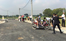 Giá đất nền “nhảy múa” khắp nơi, gỡ bằng cách nào?