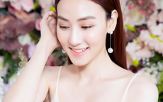 Ngân Khánh gây bất ngờ bởi nhan sắc không tuổi và tài nấu nướng