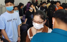 Bất chấp dịch Covid-19, cơ sở dạy tiếng Anh "Trẻ Trâu" vẫn cho hơn 100 học sinh tụ tập