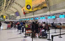 Hơn 250 người Việt từ Canada về nước